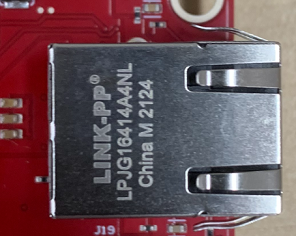 AWR2E44PEVM J9 連接器